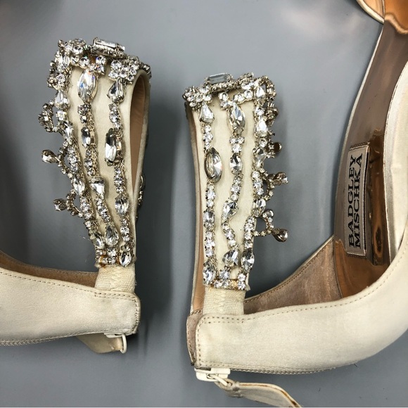 Badgley Mischka Satin Open Toe Jeweled Ankle Cuff Heels Size 9 - Picture 4 of 10